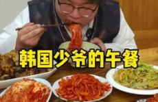 娱乐吃瓜酱美食视频,揭秘明星们的私房美食与吃瓜乐趣